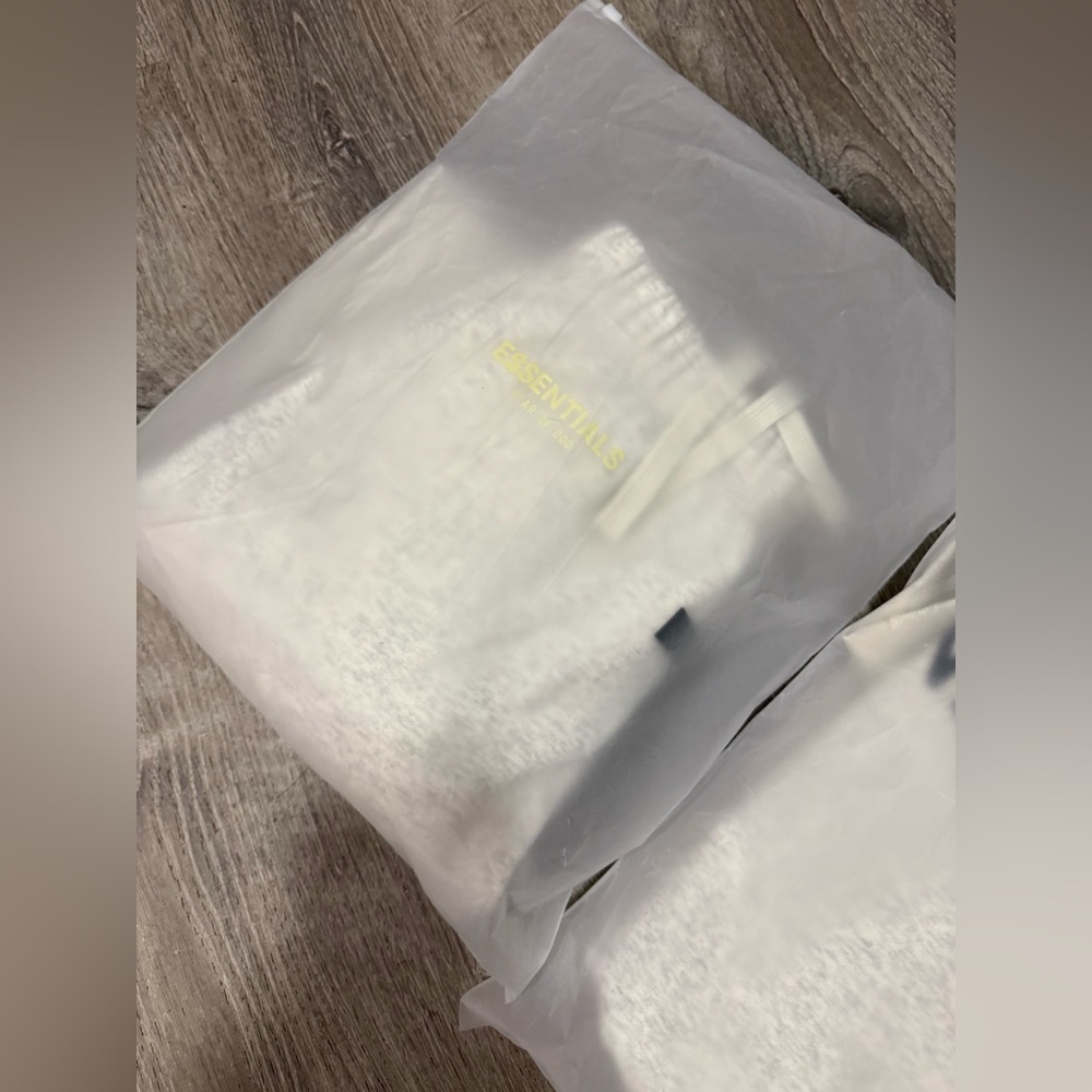 NWT ESSENTIALS Fear of God Hooded Sweatsuit Set | Hoodie & Joggers | Oatmeal - Picture 12 of 12